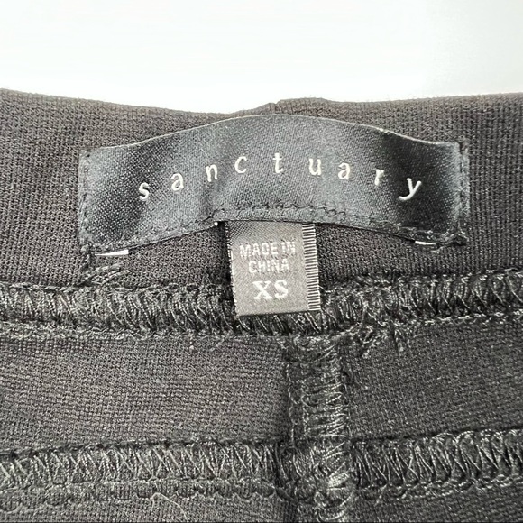 NWOT - Sanctuary XS Pull On Black Leggings, Back Pockets, Stretchy - Picture 12 of 14